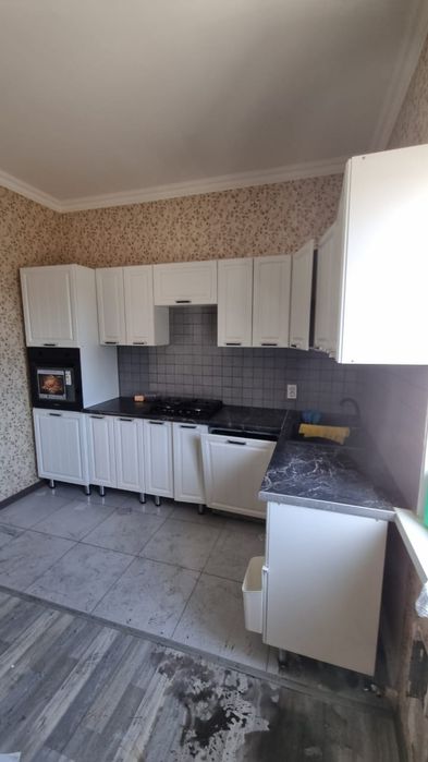 Продаётся кухонный гарнитур с полным комплектом