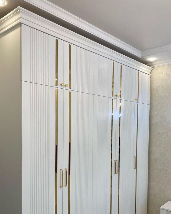 Mebil buyurtma asosida ko'rsatilgan dizayn 1 ga 1 qilib beramiz