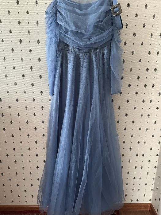 Вечернее платье.