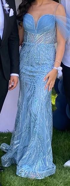 Рокля носена само веднъж