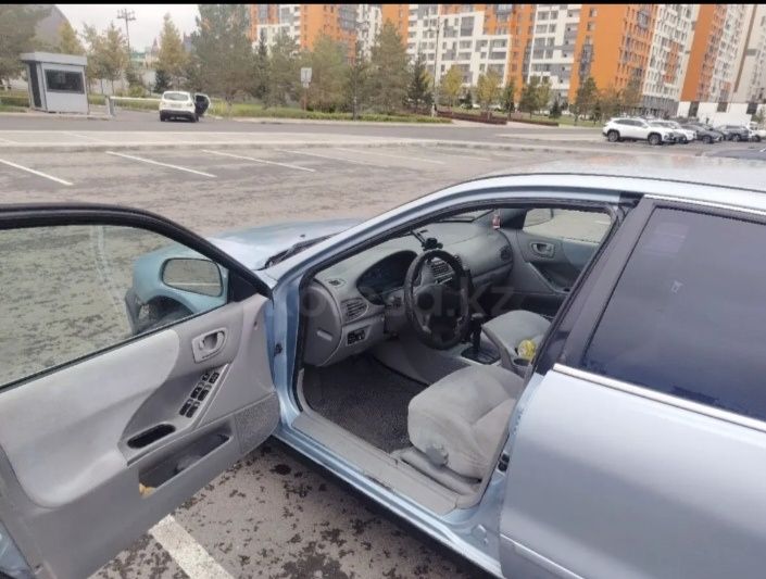 Митсубичи галант