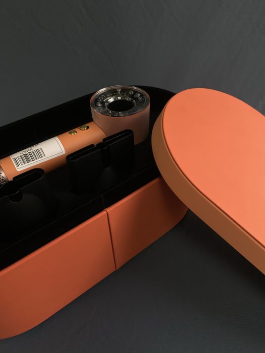 Фен Dyson HD 16.