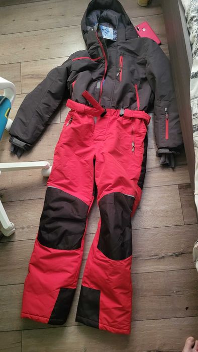 Продам комбинезон на 13-14 лет