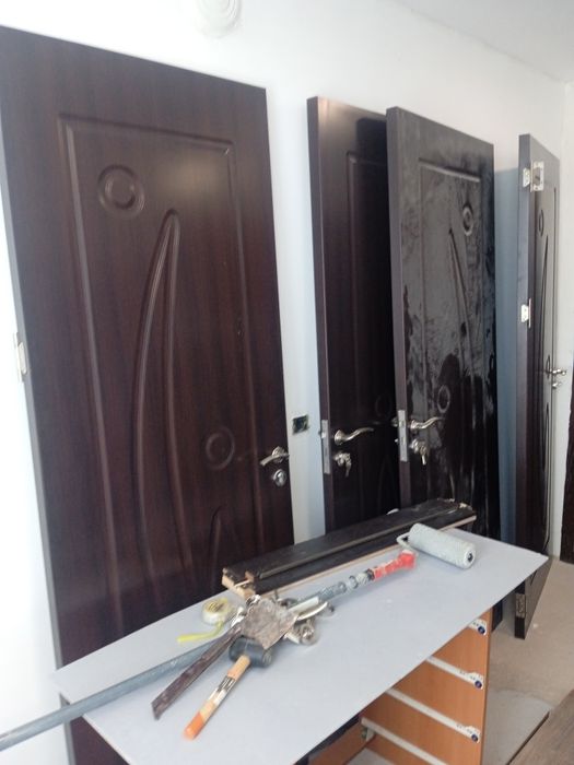 Продавам Мдф врати много запазени