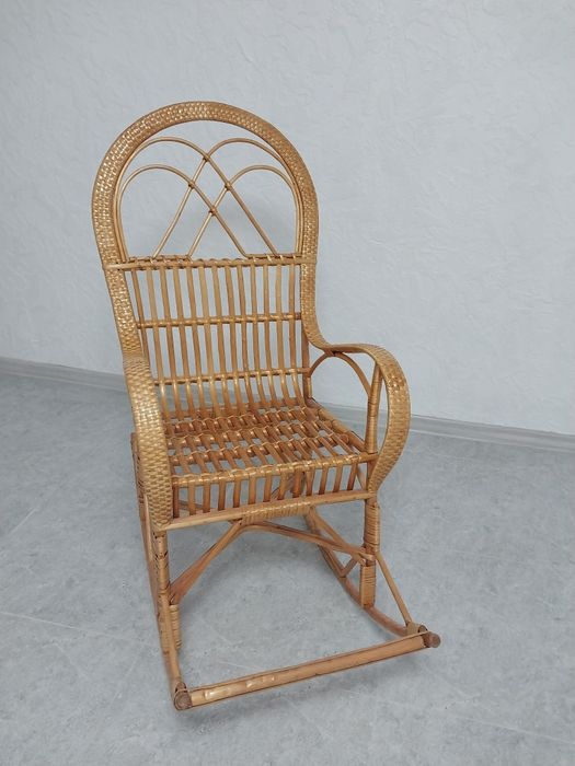 Кресло качалка для зоны отдыха