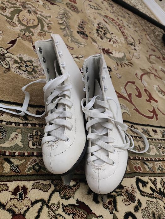 Коньки для фигурного катания