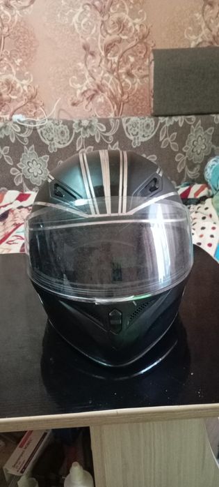 Продам мотошлемы