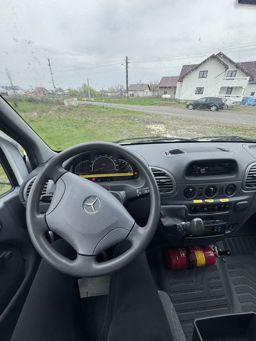 Vând Mercedes Sprinter 413