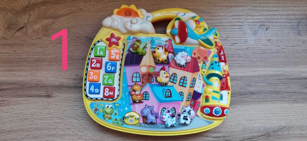 Продавам детски музикални играчки.