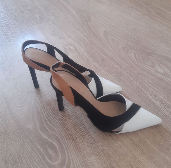 Босоножки женские