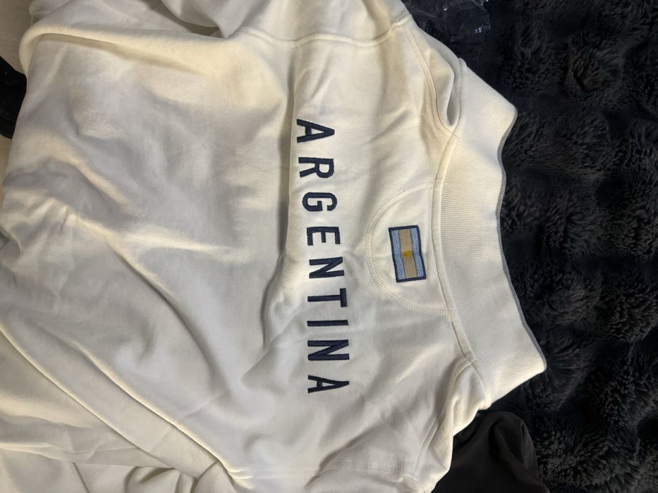 Нов суичър на La martina