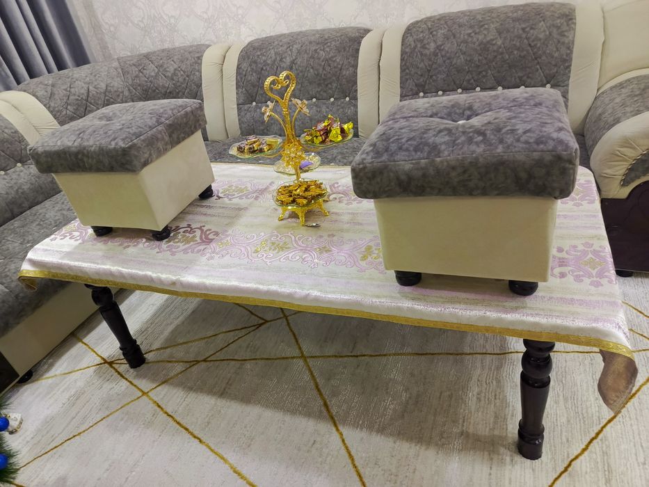 продаётся гостиный уголок вышего качества.