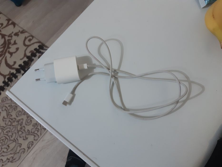 Зарядчик айфона тайпси оригинал