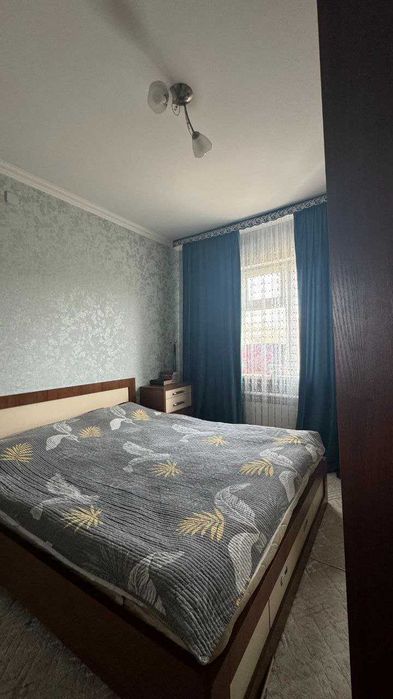 Sergeli-4 da 3 xonali kvartira sotiladi, 3/5/5. Ipoteka ham bor!