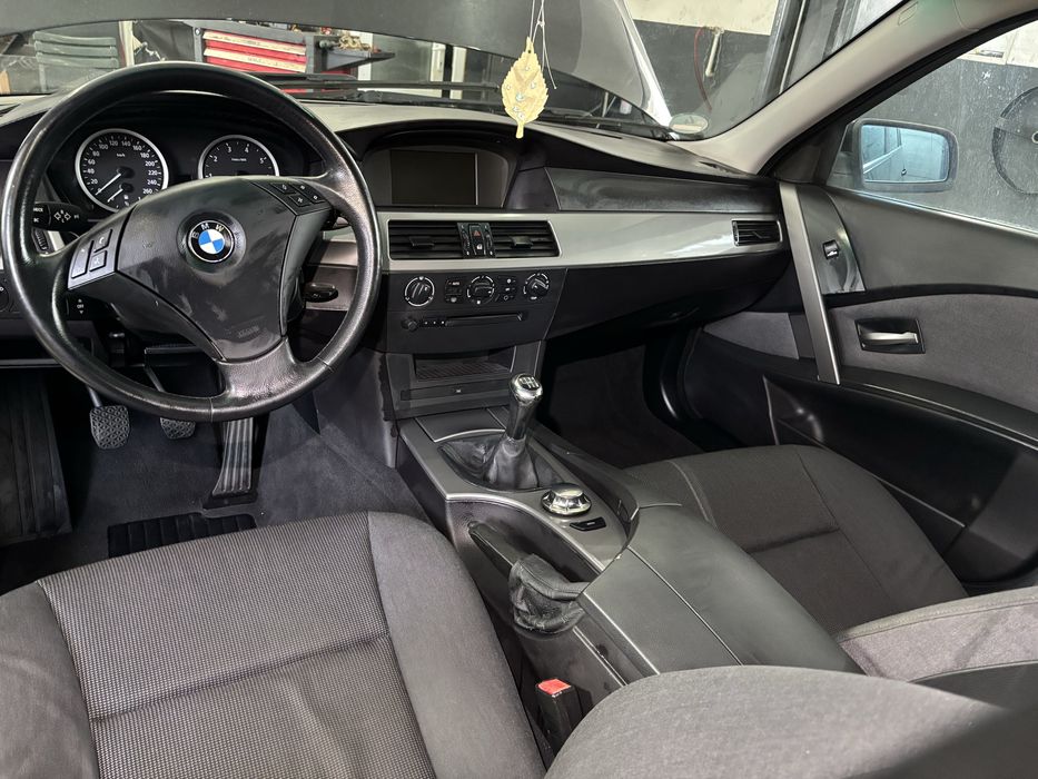 BMW Seria 5 520i