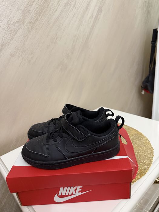 Nike obuvki detski