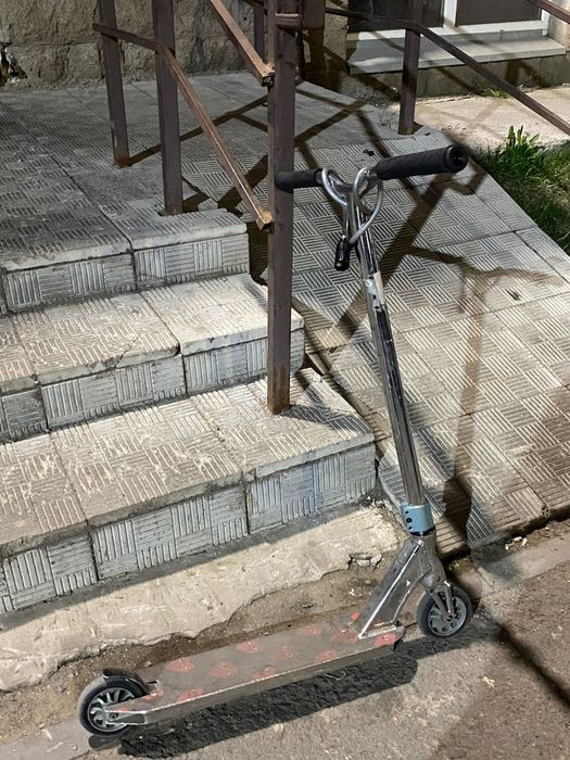 Продам трюковой самокат в идеале