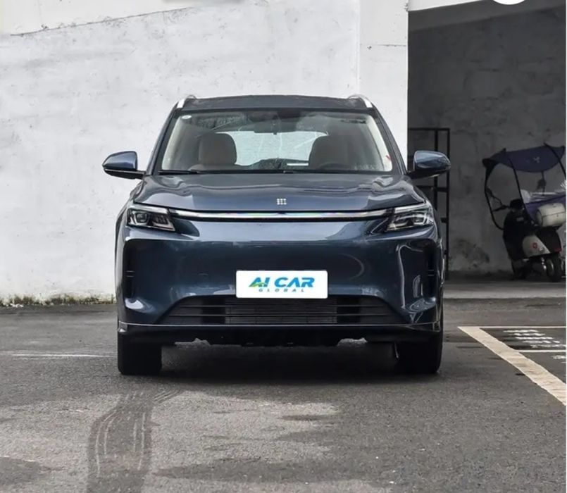 Dongfeng Landian E 5 plus 5 va 7 oʻrinli sotiladi