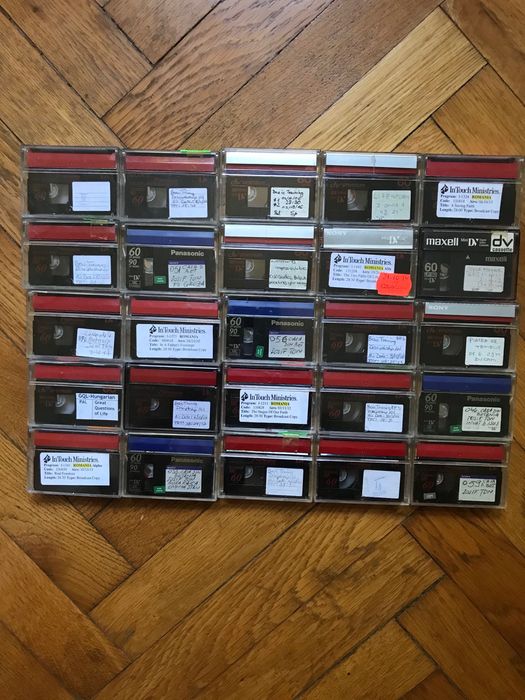 Casete miniDV sigilate / casete Digital 8 și HI8 artă colecție