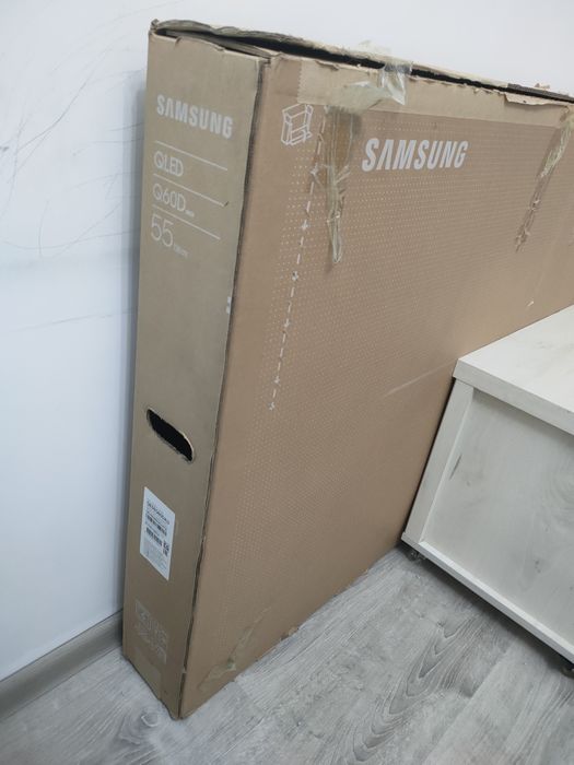 Телевизор Samsung QLED б/у в отличном состоянии