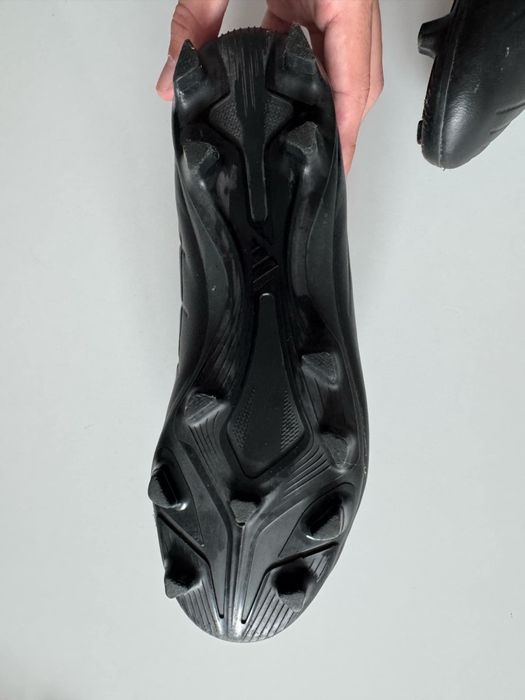 Футболни бутонки