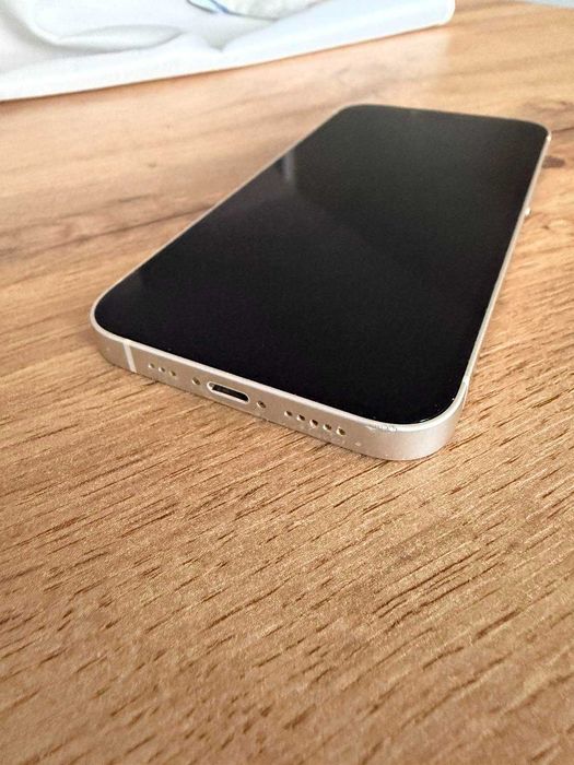 iPhone 13 , 128GB , Бял