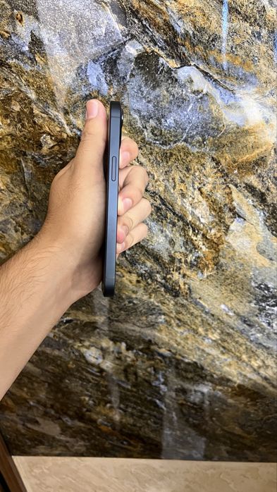Iphone 13 midnight ideal