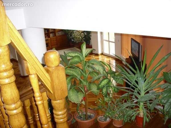 Proprietar casa premium parc Sub Arini Cl.Dumbravi zona exceptionala