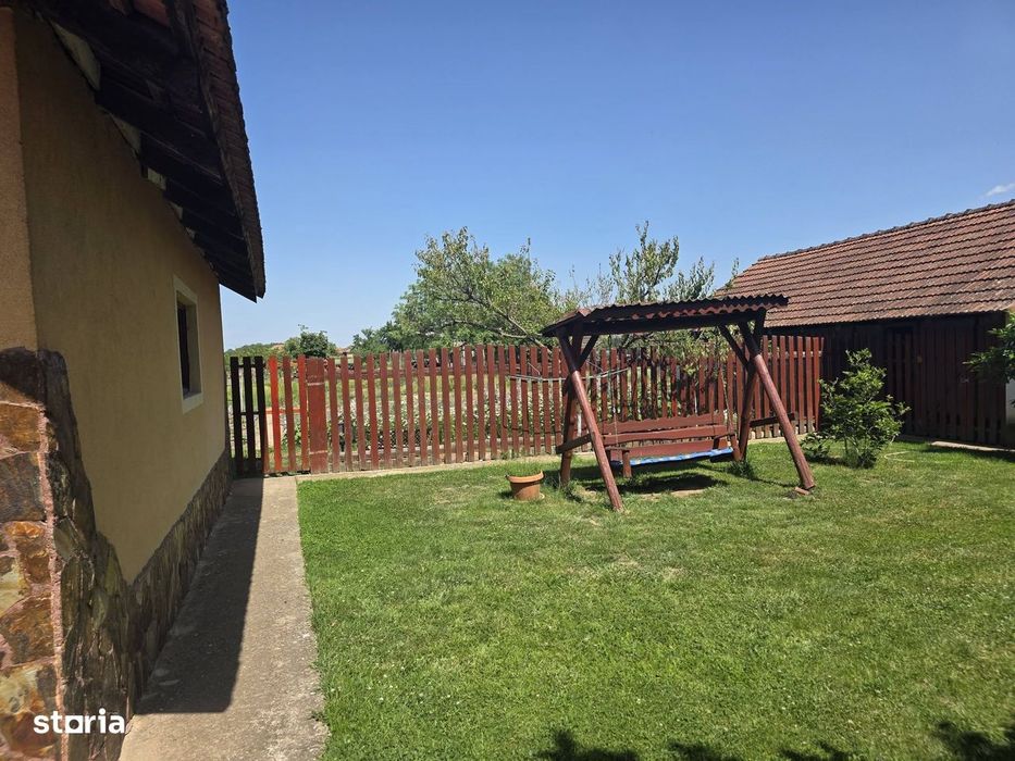 De vânzare casă deosebită situată în  Santăul Mic
