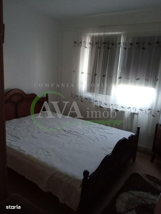 Apartament 2 camere semidecomandat zona  Cora