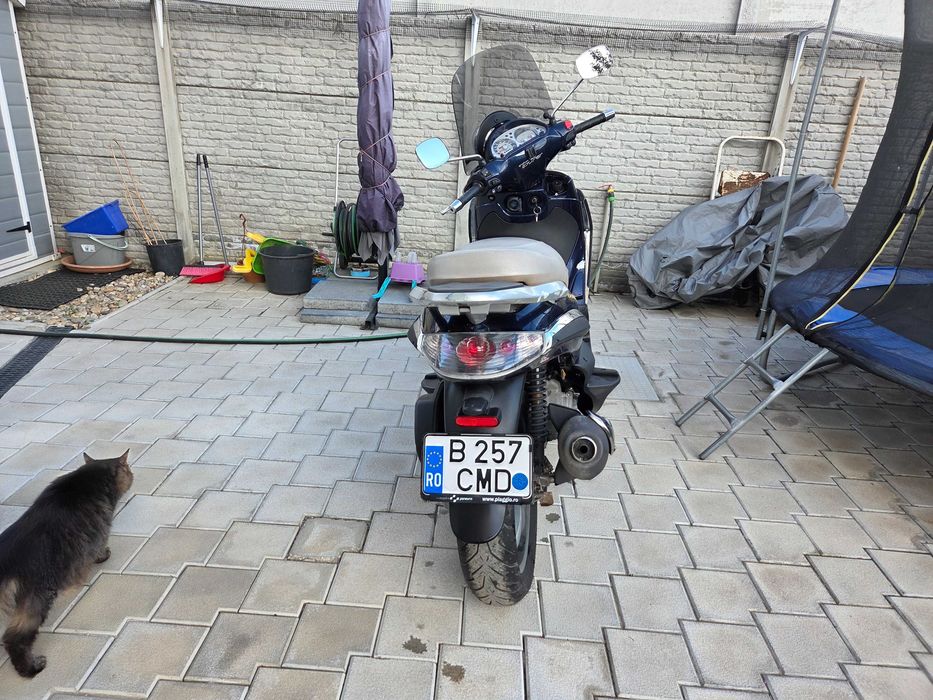 Scuter Piaggio Beverly 250i Tourer