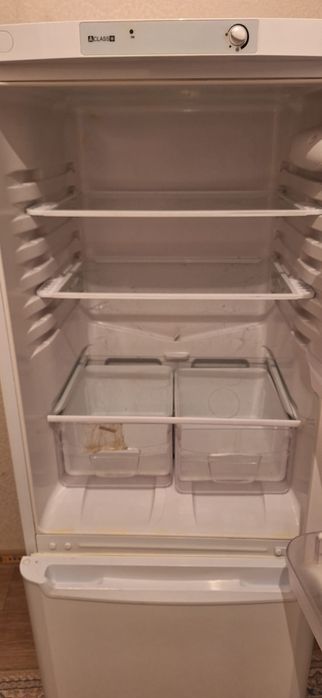 Холодильник INDESIT