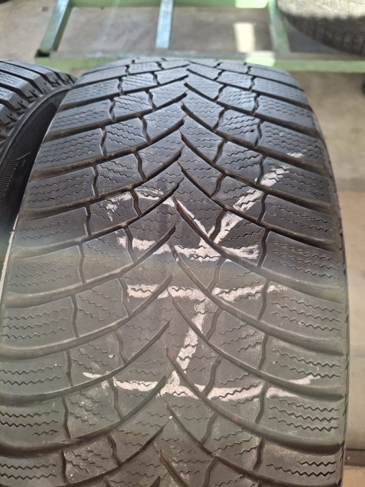 2 Anvelope de iarnă 205 55 r16 Bridgestone