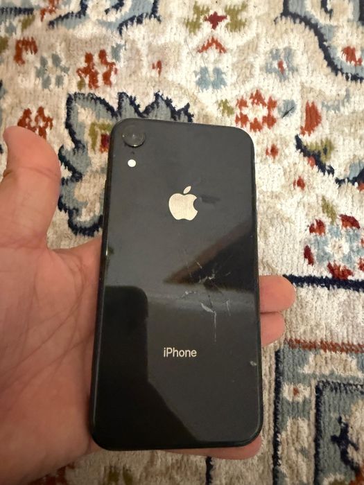 Продам айфон XR 128gb