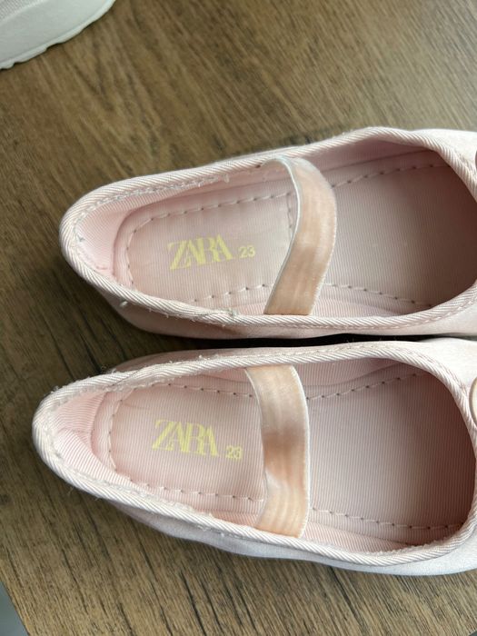 Размер 23 Детски обувки /пантофки / балеринки Зара Zara , момиче