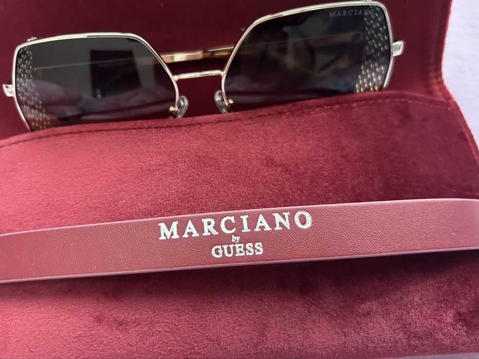 Слънчеви очила Marciano by Guess