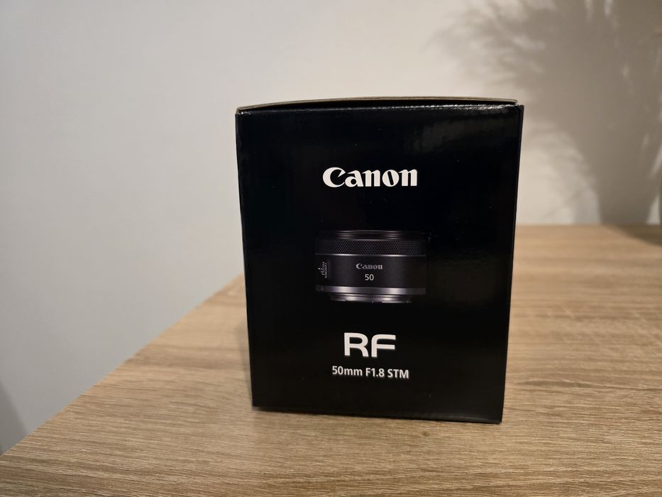 Canon RF 50 mm f1.8