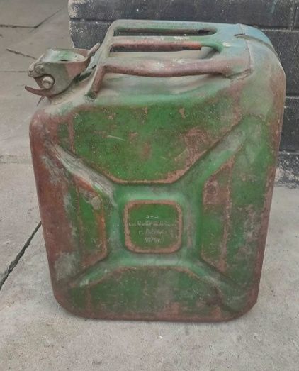 Металлический канистры