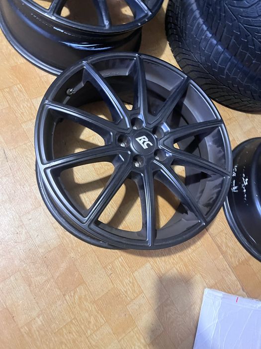 Jante pe 18  RC Design RC32 Satin-Black