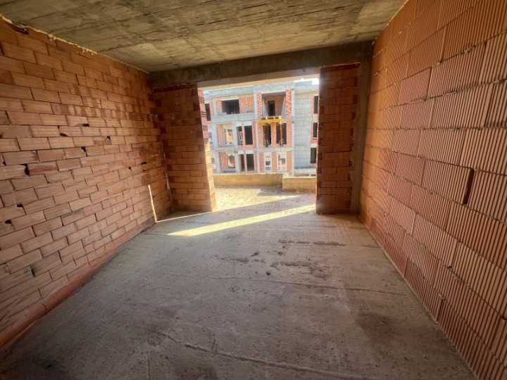 Тристаен апартамент в Остромила 105 кв.м.