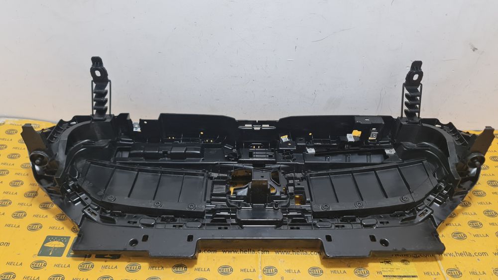 Grila masca radiator bara fata trager BMW 5 G60 G61 i5 G9x 5A1D079