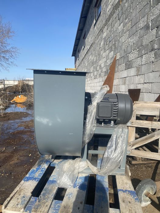 Центробежный вентилятор  4-72 5,5квт 4.0 А