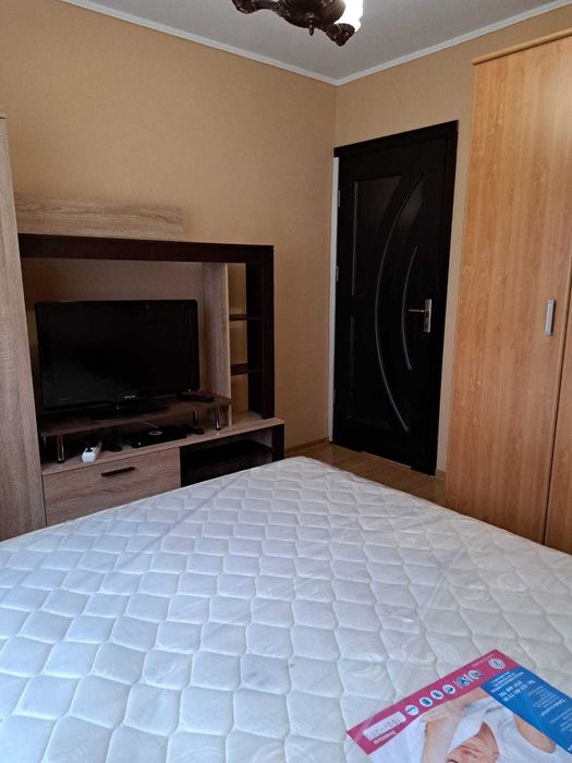 Inchiriez apartament