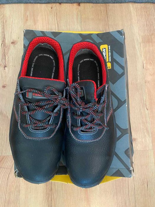 Работни мъжки обувки