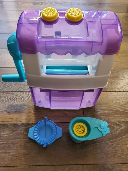 Детска прахосмукачка със звук, машина за приготвяне паста и пица,багер