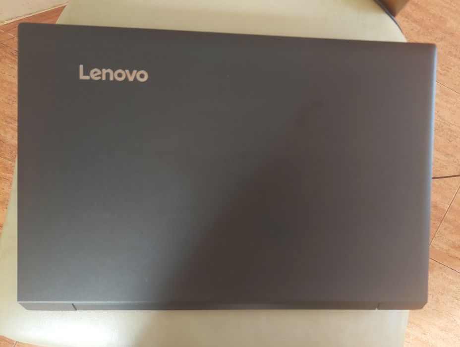 Лаптоп Lenovo V110