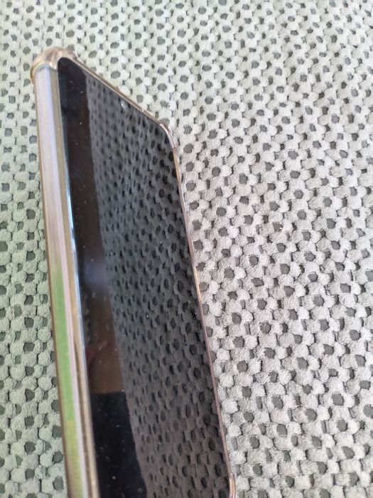 Продам телефон Виво Y21