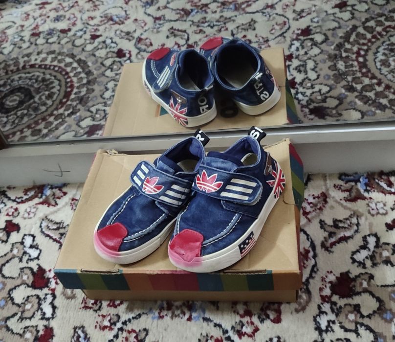 Продаются кроссовки