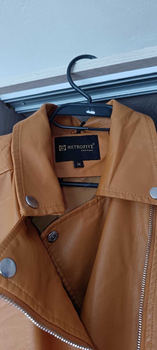 Кожено яке дамско М рр