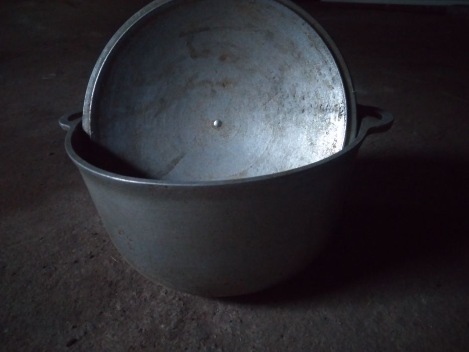 Продам утятницу,казанчики